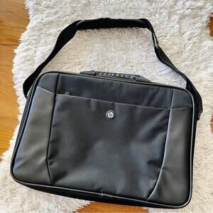 HP black soft padded laptop case bag shoulder strap